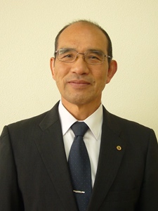 内山田 よしのぶ