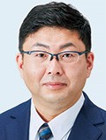 みので 純一