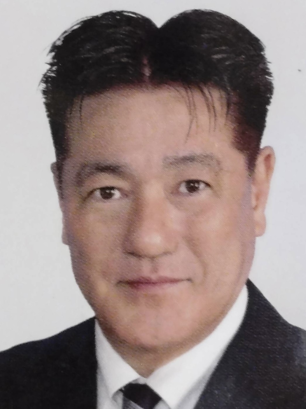 マカベ 朝弘