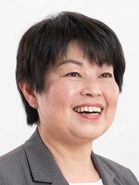 やまき 明美