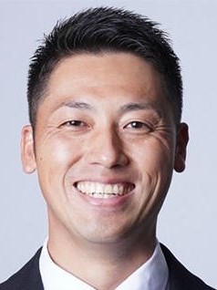 草場 きみはる