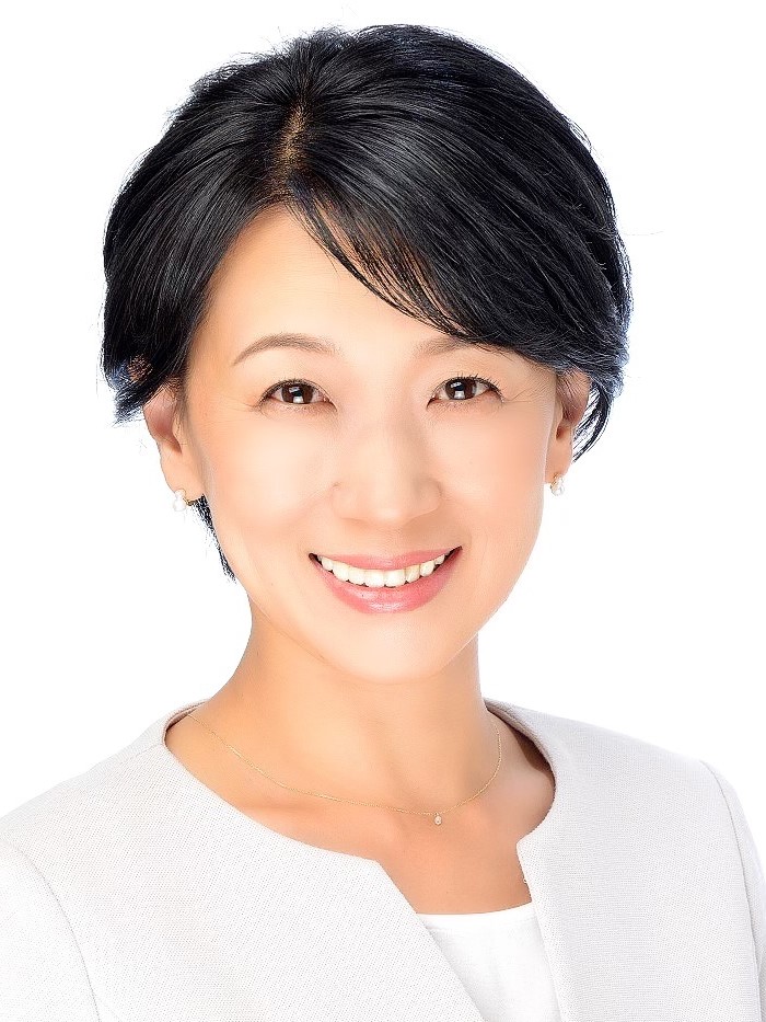 かてな 真樹