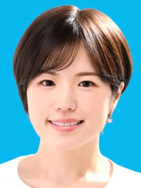 富山 あゆみ