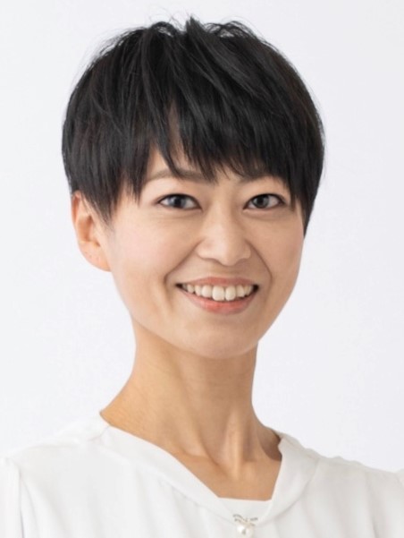 新美 かずな