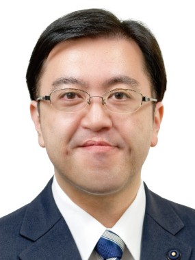 千葉 真裕