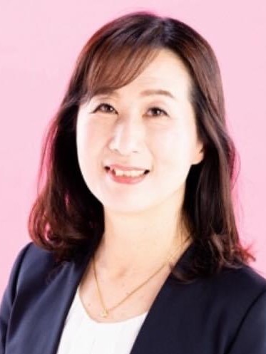 安東 真理