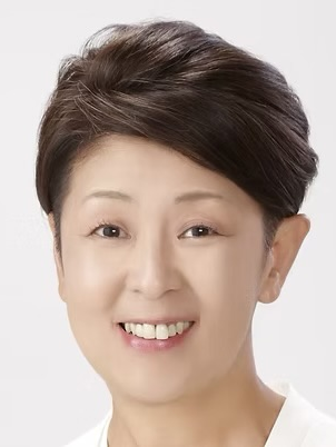 小林 くみ