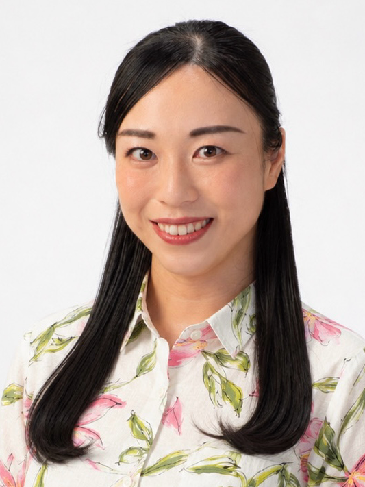 ヤラ りほ