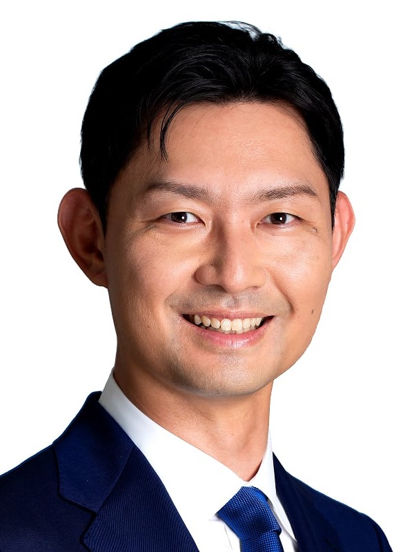 山田 もとやす