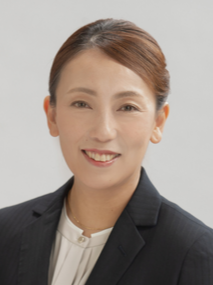 鈴木 えみ