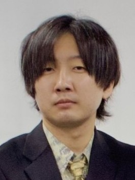 上梨 ゆうすけ