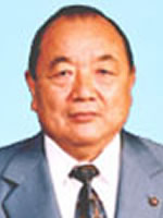 小泉 靖男
