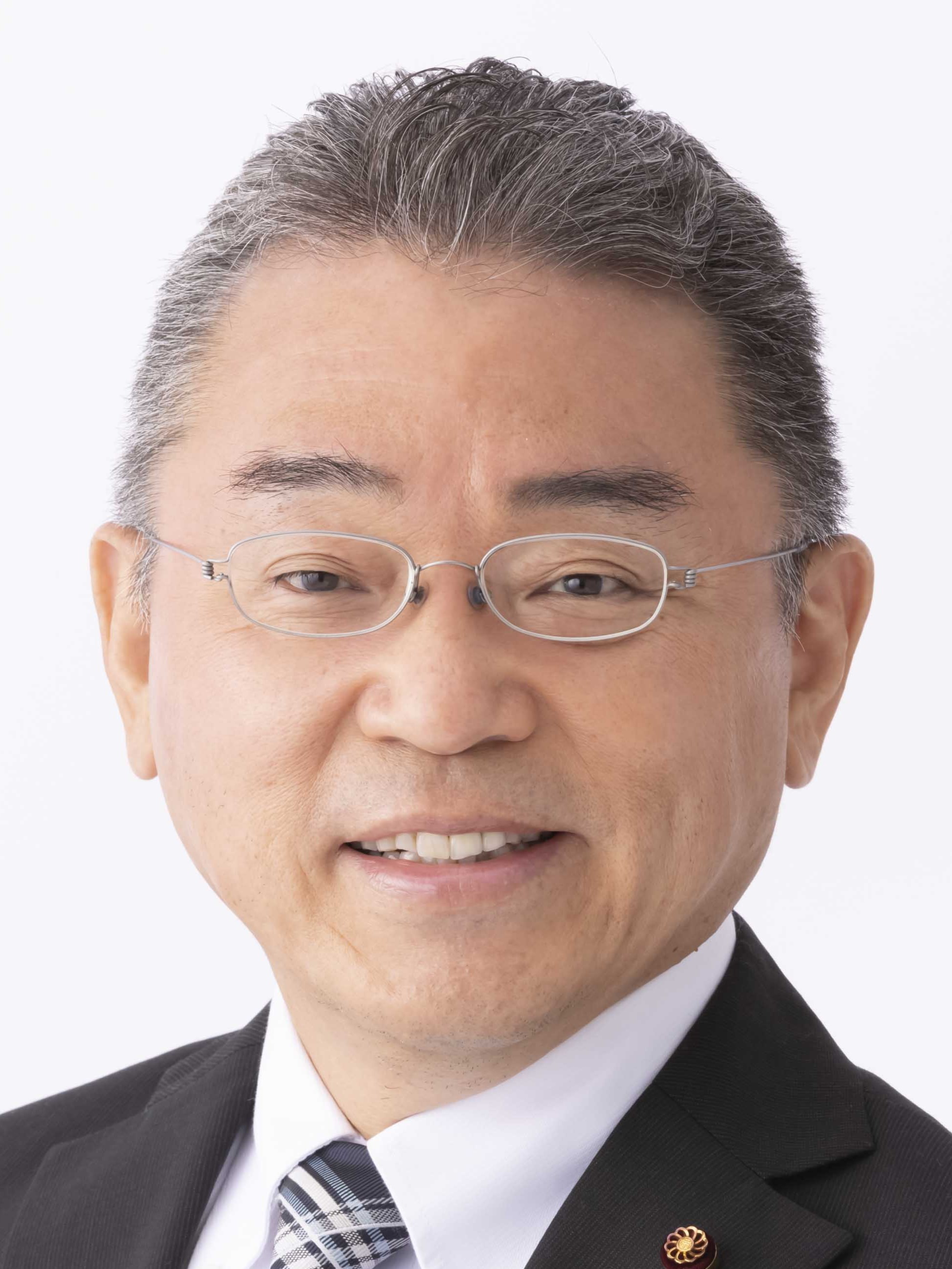 おおやね 秀明