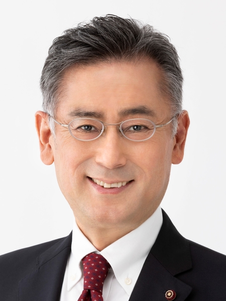 成田 ともき