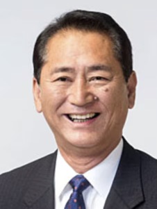 堤 栄三